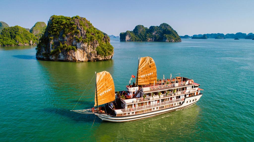 Northern Highlight of Vietnam (Ha Long on Cruise)
